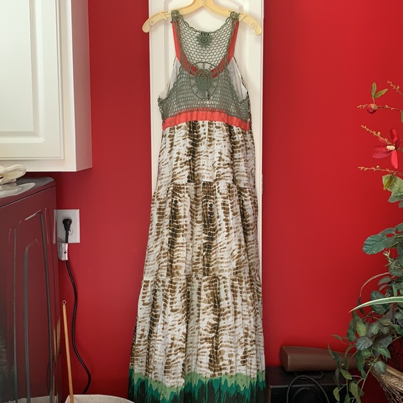 Dress - Picture 6 of 11